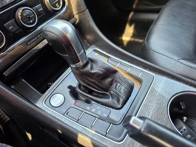 2016 Volkswagen Passat 1.8T SEL