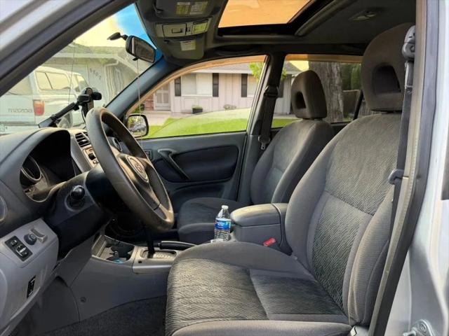 2002 Toyota RAV4 Base