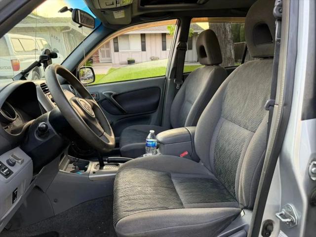 2002 Toyota RAV4 Base