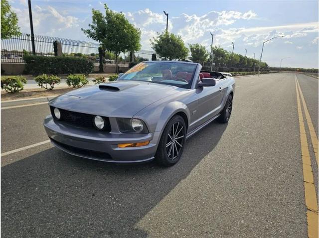 2007 Ford Mustang GT Deluxe