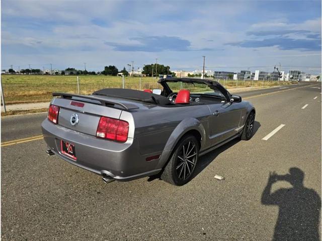 2007 Ford Mustang GT Deluxe