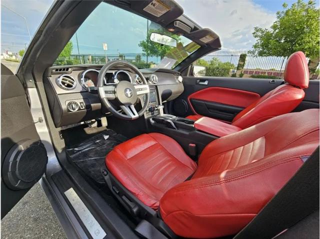 2007 Ford Mustang GT Deluxe