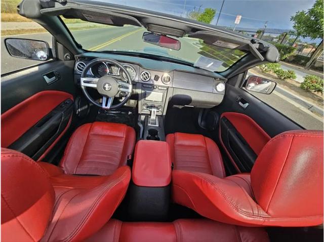 2007 Ford Mustang GT Deluxe