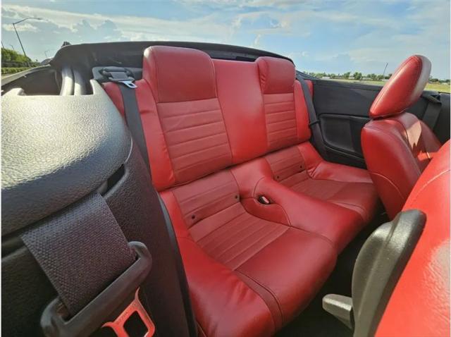 2007 Ford Mustang GT Deluxe
