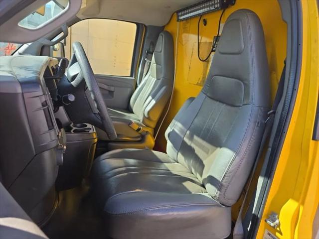 2017 GMC Savana Cutaway Work Van