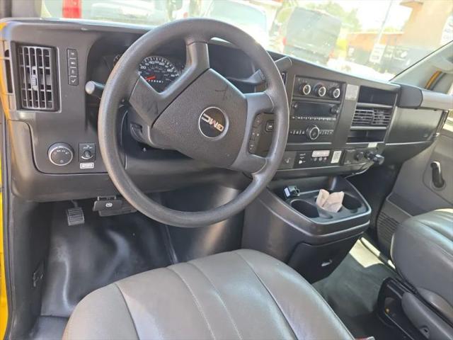 2017 GMC Savana Cutaway Work Van
