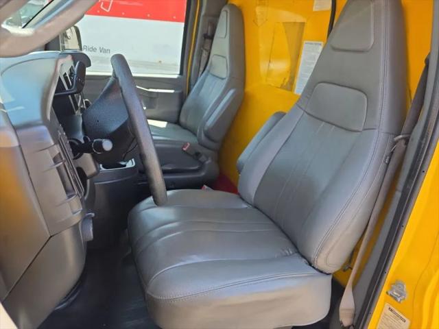 2017 GMC Savana Cutaway Work Van