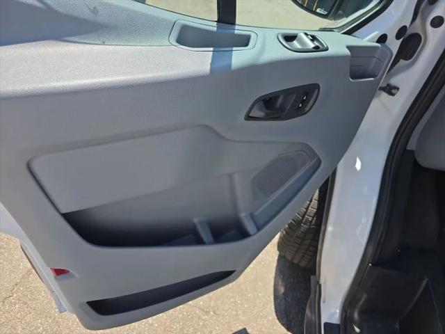2017 Ford Transit XLT