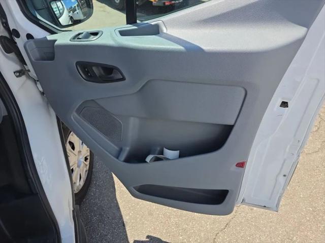 2017 Ford Transit XLT
