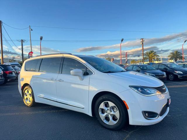 2017 Chrysler Pacifica Touring-L Plus