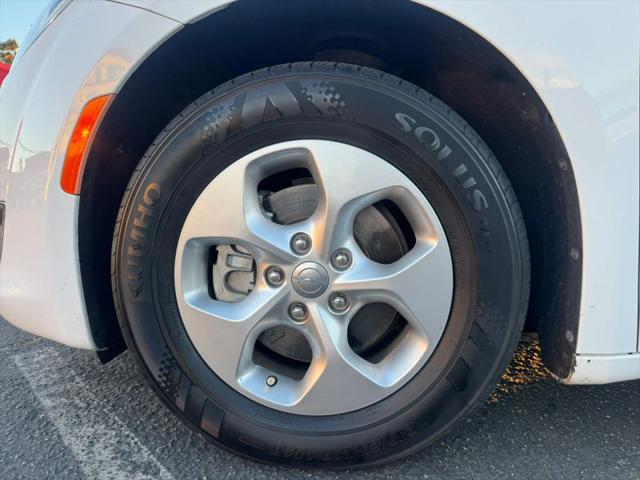 2017 Chrysler Pacifica Touring-L Plus