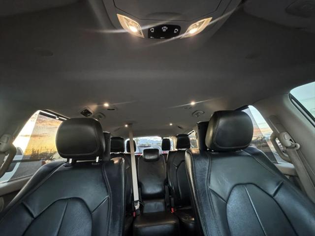 2017 Chrysler Pacifica Touring-L Plus