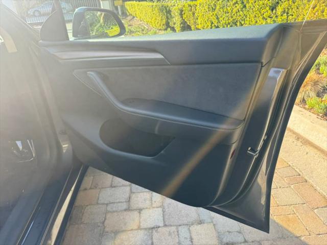 2024 Tesla Model Y Long Range Dual Motor All-Wheel Drive