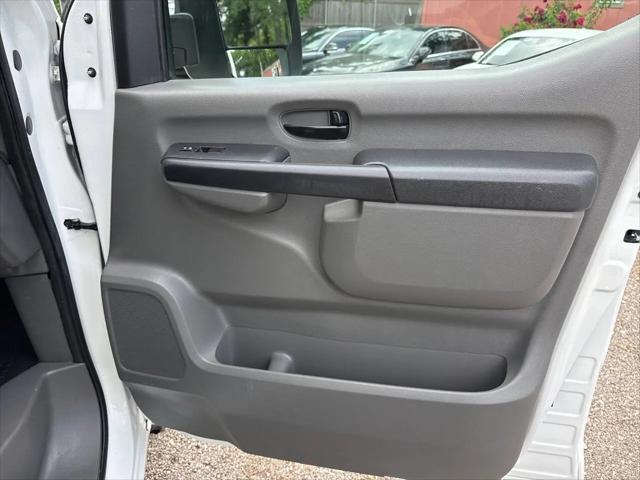 2020 Nissan 1500 SV Standard Roof V6