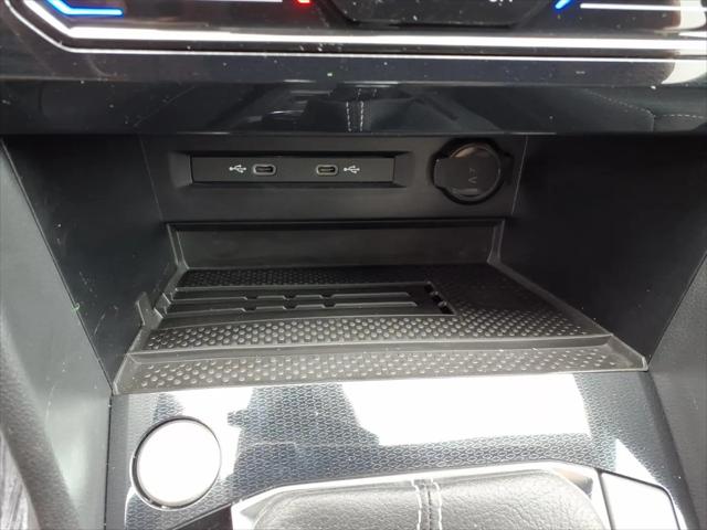 2026 Volkswagen Taos SE Black