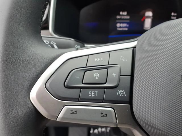 2026 Volkswagen Taos SE Black