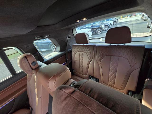 2024 BMW X7 M60i