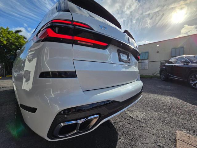 2024 BMW X7 M60i