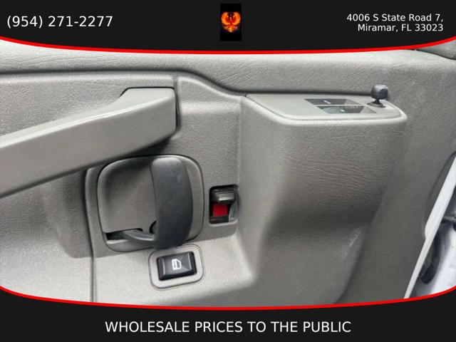 2022 Chevrolet Express Cargo Van RWD 2500 Extended Wheelbase WT