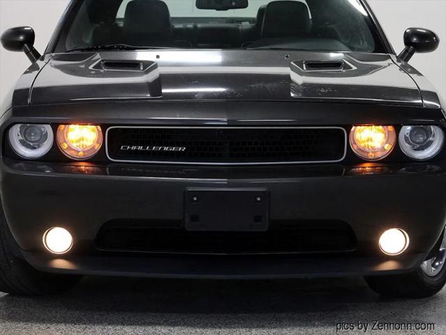 2014 Dodge Challenger SXT Plus