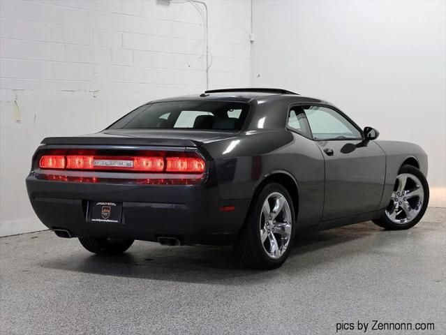 2014 Dodge Challenger SXT Plus