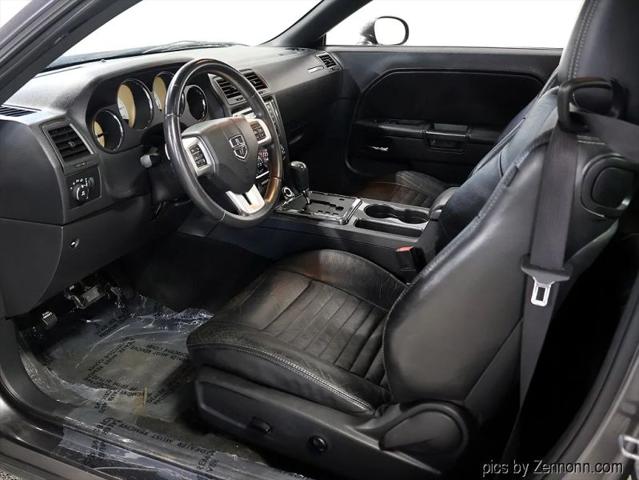 2014 Dodge Challenger SXT Plus