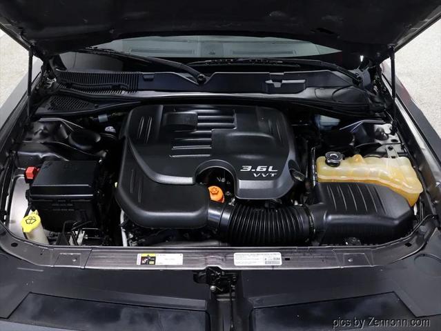 2014 Dodge Challenger SXT Plus