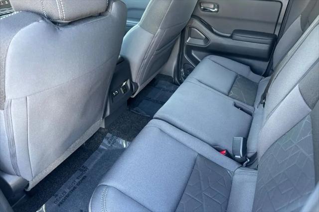 2026 Nissan Frontier Crew Cab SV 4x2