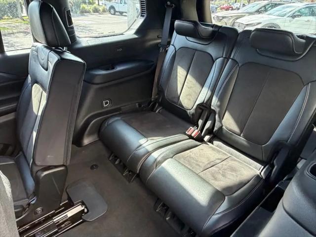 2023 Jeep Grand Cherokee L Altitude 4x4