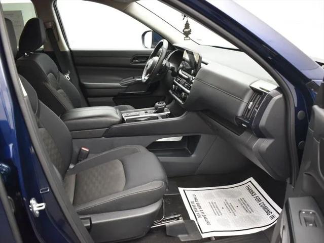 2024 Nissan Pathfinder SV FWD