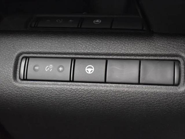 2024 Nissan Pathfinder SV FWD