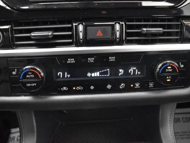 2024 Nissan Pathfinder SV FWD