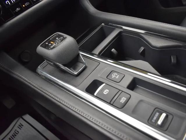 2024 Nissan Pathfinder SV FWD