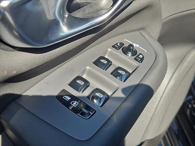 2026 Volvo XC90 Plug-In Hybrid Ultra, T8 AWD, Electric/Gasoline, Bright, 7 Seats