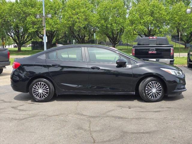 2017 Chevrolet Cruze LS Auto