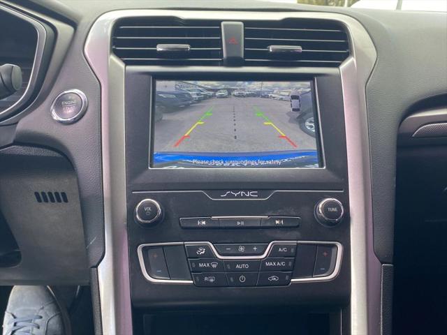 2020 Ford Fusion SE