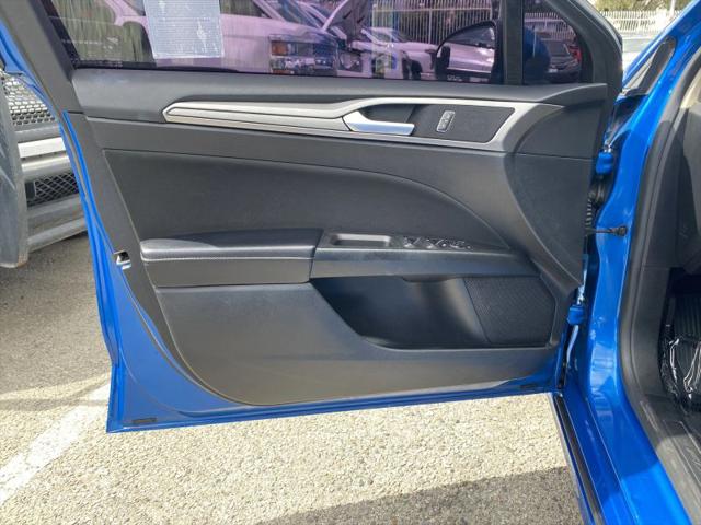 2020 Ford Fusion SE