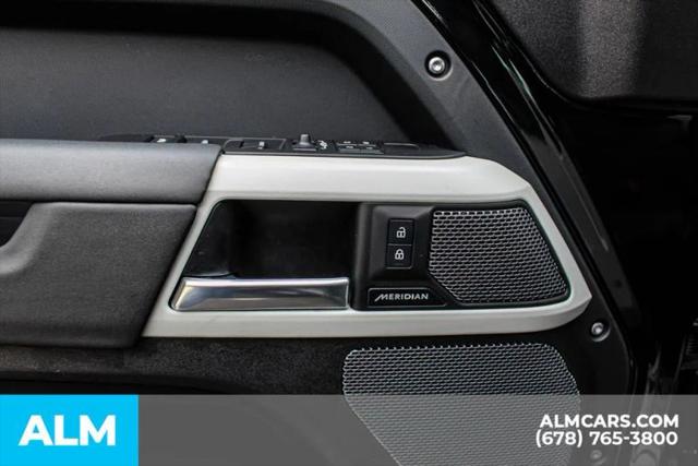 2024 Land Rover Defender 110 P300