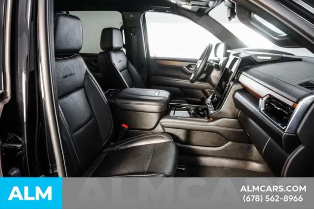2025 GMC Yukon 4WD Denali