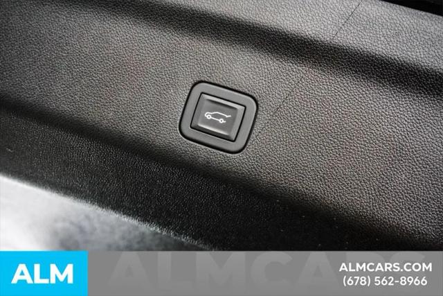 2025 GMC Yukon 4WD Denali