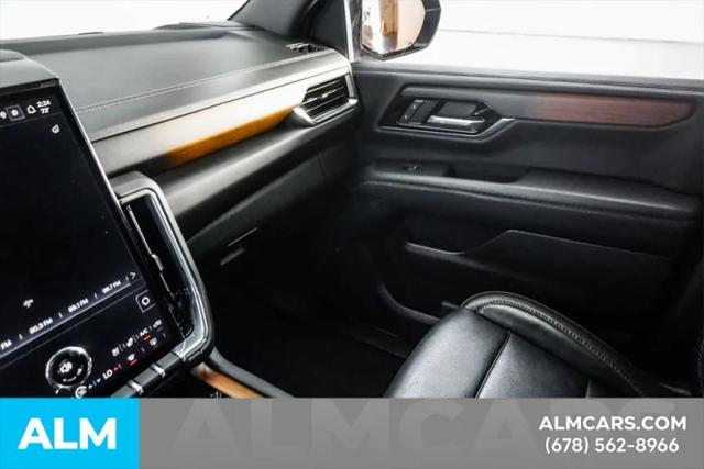 2025 GMC Yukon 4WD Denali