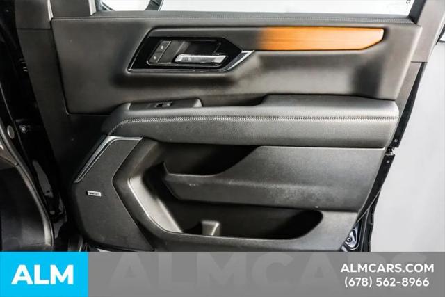 2025 GMC Yukon 4WD Denali