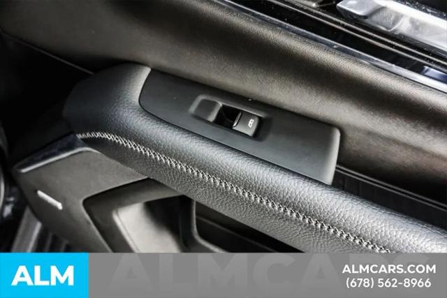 2025 GMC Yukon 4WD Denali