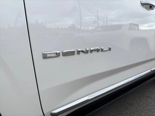 2021 GMC Yukon XL 4WD Denali