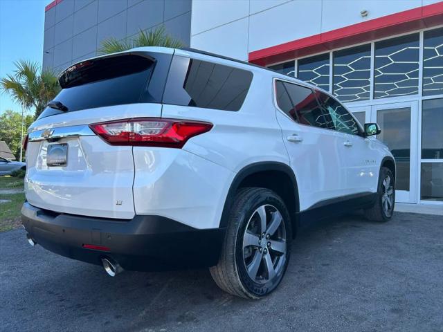2021 Chevrolet Traverse FWD LT Leather