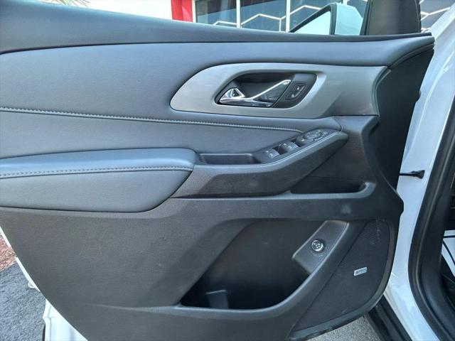 2021 Chevrolet Traverse FWD LT Leather