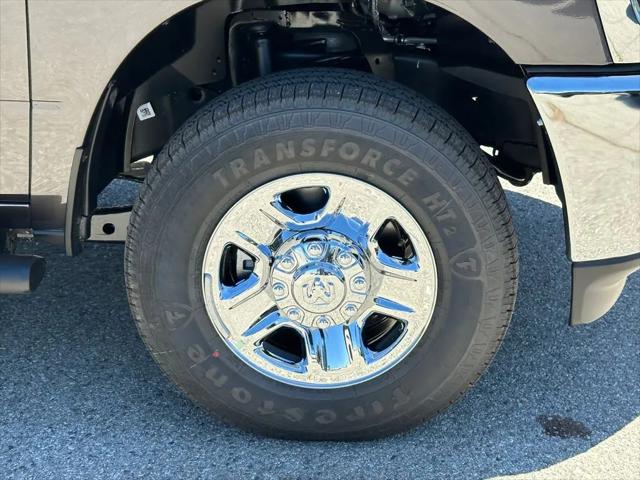 2026 Ram 3500 Tradesman Crew Cab 4x4 64 Box