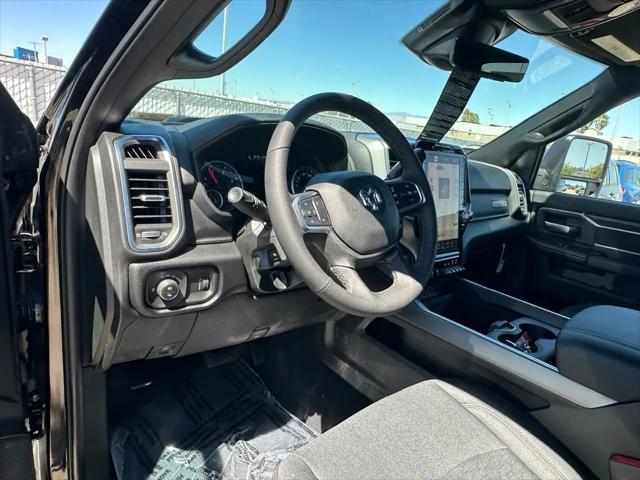2026 Ram 2500 Big Horn Crew Cab 4x4 64 Box
