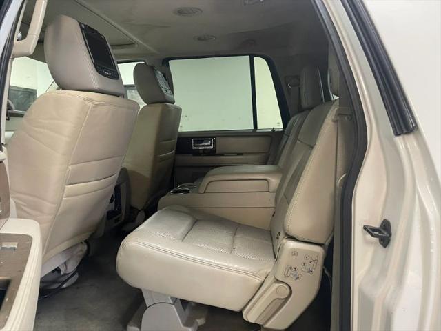2014 Lincoln Navigator L Base