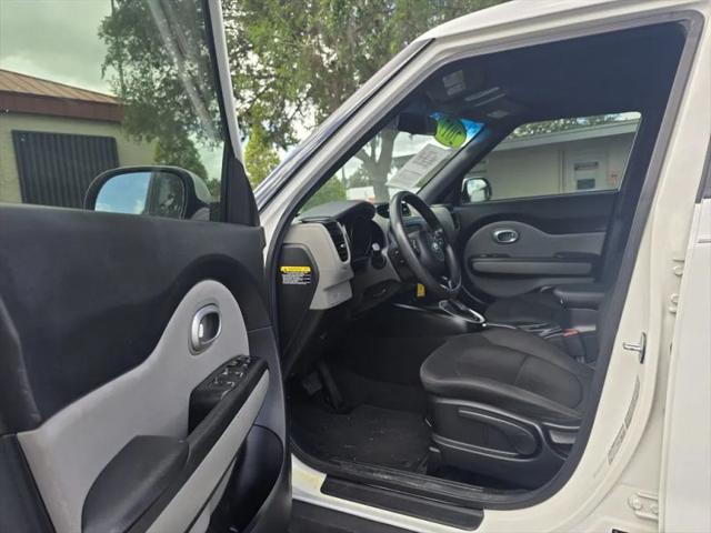 2017 Kia Soul Base